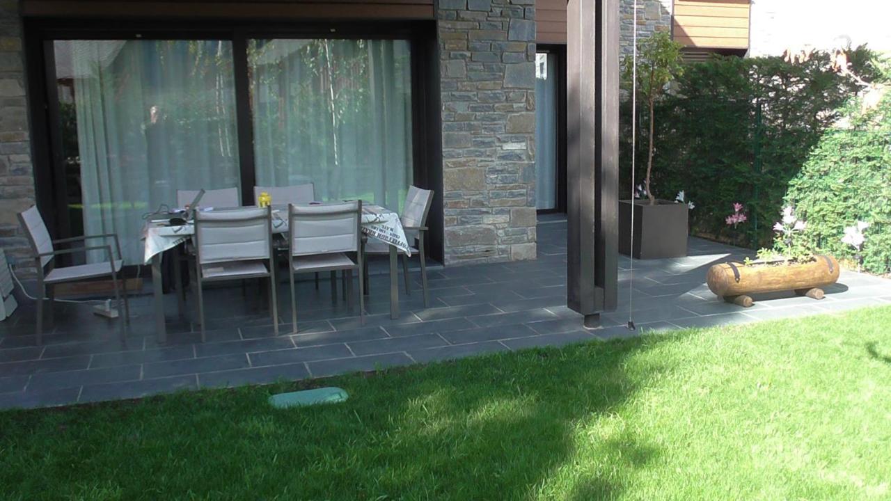 Alojamiento En La Cerdanya Lägenhet Bourg-Madame Exteriör bild