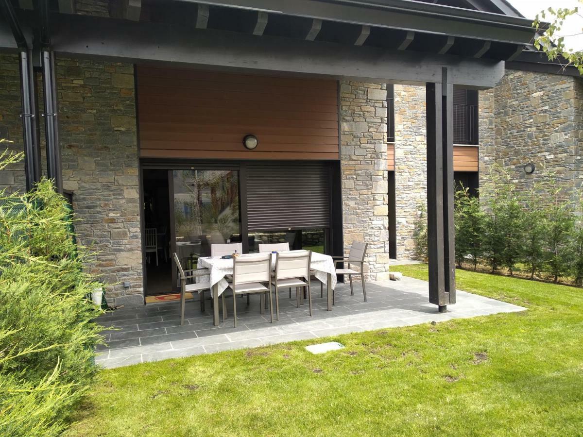 Alojamiento En La Cerdanya Lägenhet Bourg-Madame Exteriör bild